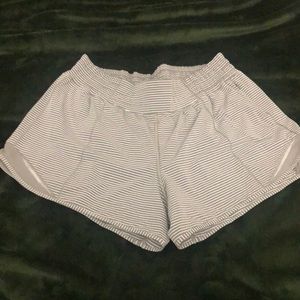 lululemon hotty hot high rise shorts
